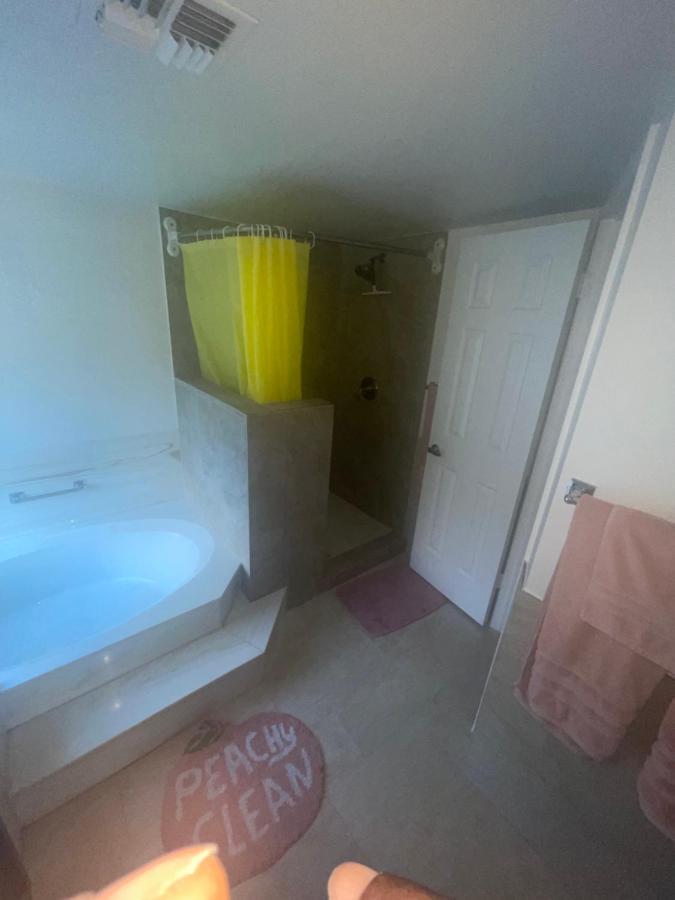 4 Bedroom Home-Casino-State Farm Stadium Only 2 Miles Glendale Esterno foto